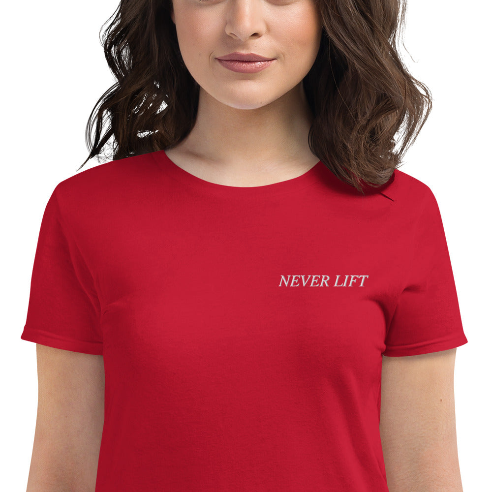 Women's NEVER LIFT t-shirt