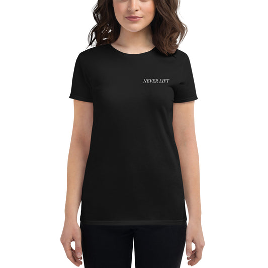 Women's NEVER LIFT t-shirt